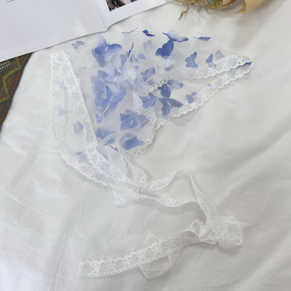 Lace kerchief headband