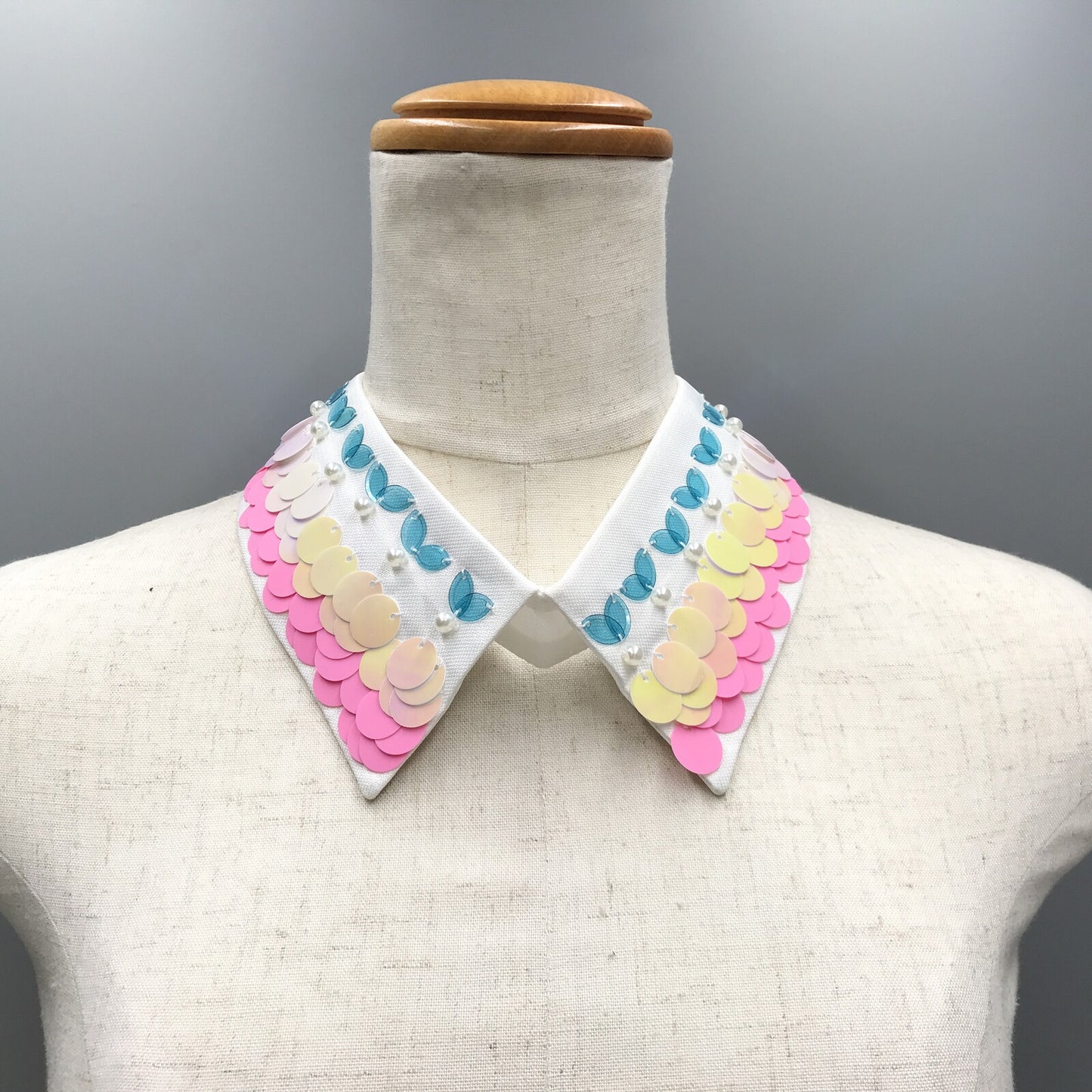 Colorful embellished fake collar